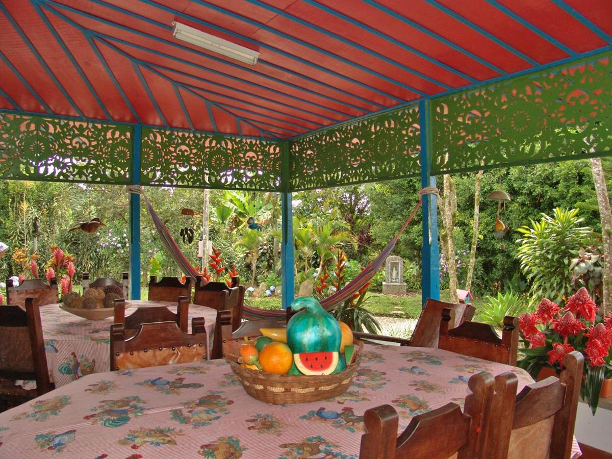 Finca La Colina Bed and Breakfast Calarcá Esterno foto