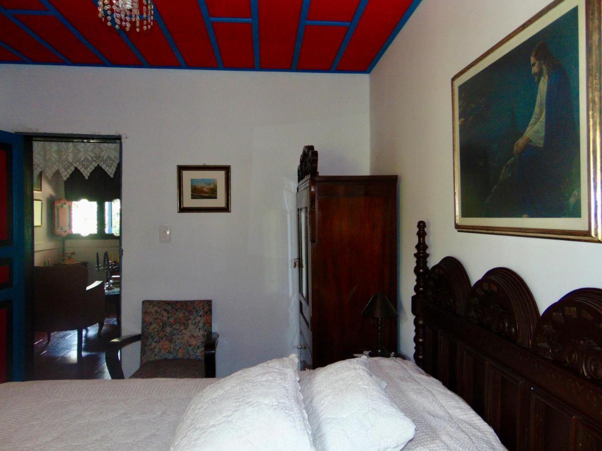 Finca La Colina Bed and Breakfast Calarcá Esterno foto